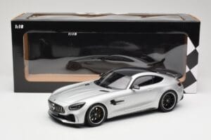 Mercedes AMG GT R C190 Silver Minichamps 1:18 155036025 Metall — bild 6 av 6