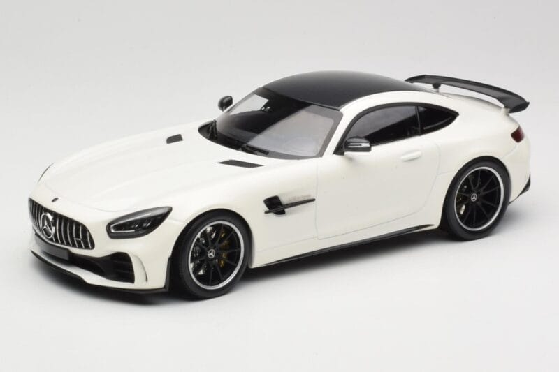 Mercedes AMG GT R C190 Vit Metallic Minichamps 1:18 155036028 Metall