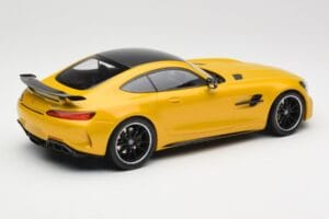 Mercedes AMG GT R C190 Gul Minichamps 1:18 155036021 Metall — bild 2 av 6