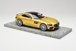 Mercedes Brabus AMG GT S C190 600 Desert Guld Minichamps 1:18 107032522 Metall — bild 4 av 6