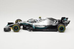 Mercedes AMG Petronas Motorsport W10 #77 V. Bottas 2nd Place Chinese GP 2019 Minichamps 1:18 110190377 Metall — bild 3 av 6