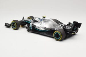 Mercedes AMG Petronas Motorsport W10 #77 V. Bottas 2nd Place Chinese GP 2019 Minichamps 1:18 110190377 Metall — bild 5 av 6
