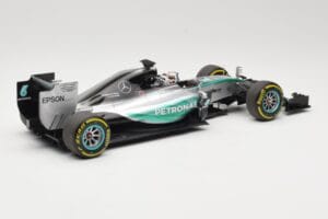 Mercedes AMG Petronas W06 Hybrid #44 L. Hamilton F1 World Champion 2015 Minichamps 1:18 186150044 Metall — bild 2 av 6