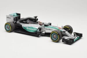 Mercedes AMG Petronas W06 Hybrid #44 L. Hamilton F1 World Champion 2015 Minichamps 1:18 186150044 Metall — bild 4 av 6