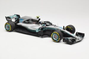 Mercedes AMG Petronas W09 #77 V. Bottas F1 2018 Minichamps 1:18 110180077 Metall — bild 4 av 6