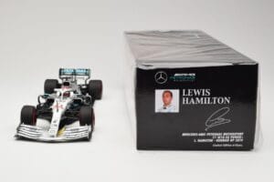 Mercedes AMG Petronas W10 #44 L. Hamilton Winner German GP 2019 Minichamps 1:18 110191144 Metall — bild 6 av 6