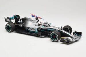 Mercedes AMG Petronas W10 #44 L. Hamilton Winner British GP 2019 Minichamps 1:18 110191044 Metall — bild 4 av 6