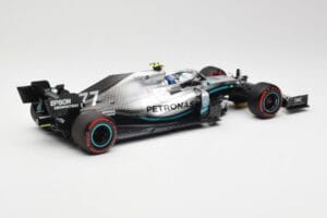 Mercedes AMG Petronas W10 #77 V. Bottas British GP 2019 Minichamps 1:18 110191077 Metall — bild 2 av 6