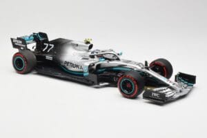 Mercedes AMG Petronas W10 #77 V. Bottas British GP 2019 Minichamps 1:18 110191077 Metall — bild 4 av 6