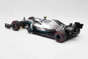 Mercedes AMG Petronas W10 #77 V. Bottas British GP 2019 Minichamps 1:18 110191077 Metall — bild 5 av 6