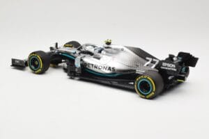 Mercedes AMG Petronas W10 #77 V. Bottas Winner USA GP 2019 Minichamps 1:18 110191877 Metall — bild 5 av 6
