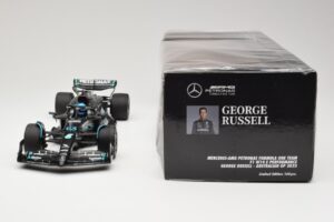 Mercedes AMG Petronas W14 E Performance #63 G. Russell Australian GP 2023 Minichamps 1:18 110230363 Metall — bild 6 av 6