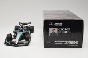 Mercedes AMG Petronas W15 E Performance #63 G. Russell Winner Austrian GP 2024 Minichamps 1:18 110241163 Metall — bild 6 av 6
