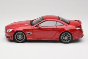 Mercedes AMG SL 63 R231 Röd Maisto 1:18 36199 Metall — bild 4 av 8