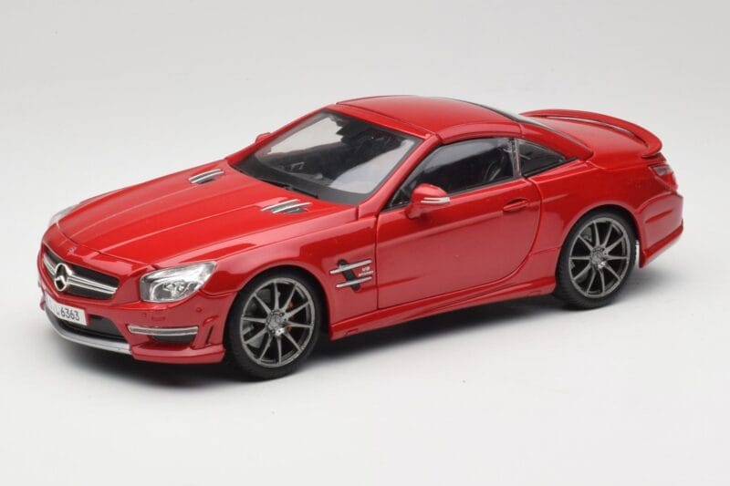 Mercedes AMG SL 63 R231 Röd Maisto 1:18 36199 Metall