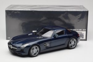 Mercedes SLS AMG C197 Blue Metallic Minichamps 1:18 180039021 Metall — bild 8 av 8