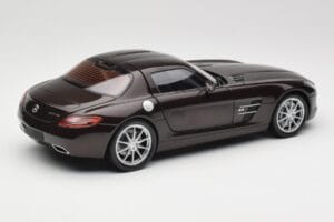 Mercedes AMG SLS C197 Brown Metallic Minichamps 1:18 100039028 Metall — bild 3 av 8