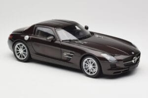 Mercedes AMG SLS C197 Brown Metallic Minichamps 1:18 100039028 Metall — bild 6 av 8