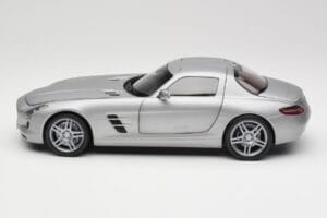 Mercedes AMG SLS C197 Grey Metallic Minichamps 1:18 100039025 Metall — bild 4 av 8