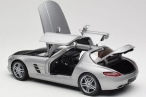 Mercedes AMG SLS C197 Grey Metallic Minichamps 1:18 100039025 Metall — bild 5 av 8