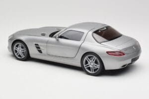 Mercedes AMG SLS C197 Grey Metallic Minichamps 1:18 100039025 Metall — bild 7 av 8