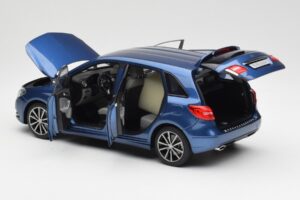 Mercedes B-Class W246 Lotus Blå Metallic Norev 1:18 B66961410 Metall — bild 5 av 8