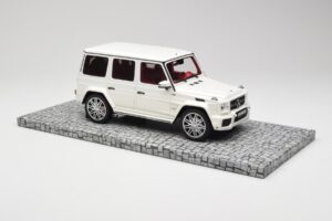 Mercedes Brabus B63 620 Widestar Pearl White Minichamps 1:18 107032201 Metall — bild 4 av 6