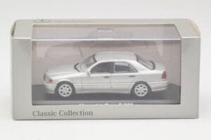 Mercedes C 200 W202 Iridium Silver Minichamps 1:43 B66040488 Metall — bild 4 av 4