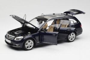Mercedes C-Class S204 T-Modell Tanzanite Blå AUTOart 1:18 B66962352 Metall — bild 2 av 8
