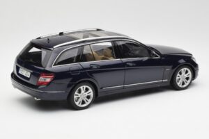 Mercedes C-Class S204 T-Modell Tanzanite Blå AUTOart 1:18 B66962352 Metall — bild 3 av 8