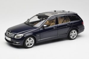 Mercedes C-Class S204 T-Modell Tanzanite Blå AUTOart 1:18 B66962352 Metall