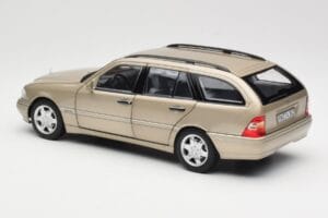 Mercedes C-Class T-Model W202 Smoke Silver Norev 1:18 183388 Metall — bild 7 av 8