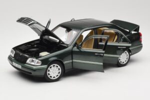 Mercedes C-Class W202 Malachite Green Norev 1:18 183372 Metall — bild 2 av 8