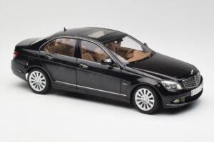Mercedes C-Class W204 Obsidian Svart AUTOart 1:18 B66962365 Metall — bild 6 av 8