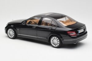 Mercedes C-Class W204 Obsidian Svart AUTOart 1:18 B66962365 Metall — bild 7 av 8
