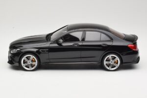 Mercedes C-Class W205 Brabus 650 Svart GT Spirit 1:18 GT132 Resin — bild 3 av 6