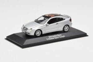 Mercedes C-Class W203 Sport Coupe Silver Minichamps 1:43 B66961916 Metall — bild 2 av 4