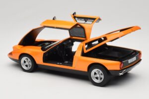 Mercedes C111 II White Autumn Metallic Norev 1:18 183050 Metall — bild 5 av 10