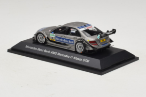 Mercedes C204 #3 B. Spengler HWA AG DTM 2010 Minichamps 1:43 B66960136 Metall — bild 3 av 5