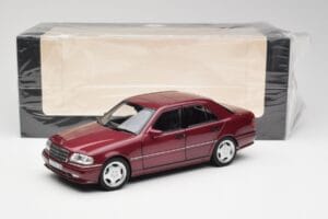 Mercedes AMG C36 W202 Almandine Röd Norev 1:18 B66040706 Metall — bild 8 av 8