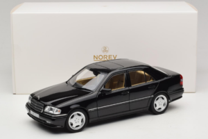 Mercedes C36 AMG W202 Obsidian Black Metallic Norev 1:18 183381 Metall — bild 8 av 8