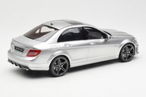Mercedes C63 AMG W204 Silver GT Spirit 1:18 GT462 Resin — bild 2 av 6