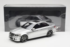 Mercedes C63 AMG W204 Silver GT Spirit 1:18 GT462 Resin — bild 6 av 6