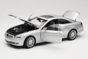 Mercedes CL-Class C216 Silver AUTOart 1:18 76164 Metall — bild 2 av 8