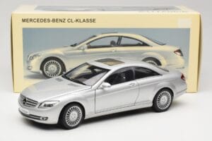 Mercedes CL-Class C216 Silver AUTOart 1:18 76164 Metall — bild 8 av 8