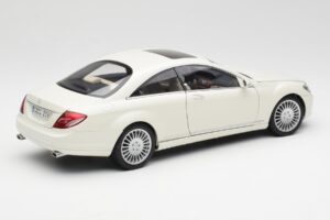 Mercedes CL500 C216 Calcit Vit AUTOart 1:18 B66962341 Metall — bild 3 av 8