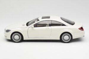 Mercedes CL500 C216 Calcit Vit AUTOart 1:18 B66962341 Metall — bild 4 av 8