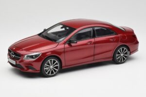 Mercedes CLA C117 Designo Patagonia Röd Metallic Norev 1:18 B66960131 Metall