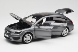 Mercedes CLA C117 Mountain Grå Norev 1:18 B66960351 Metall — bild 2 av 8