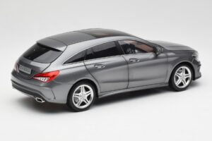 Mercedes CLA C117 Mountain Grå Norev 1:18 B66960351 Metall — bild 3 av 8